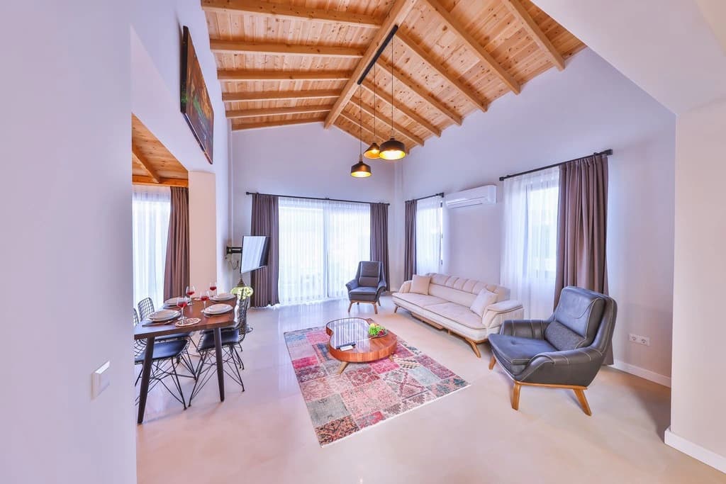 Kaş Çukurbağ'da Özel Havuzlu Lüks 2 Yatak Odalı Doğa Manzaralı Villa