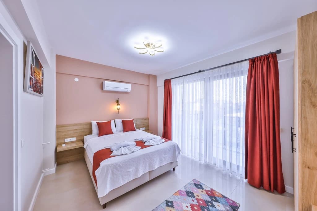 Kaş Çukurbağ'da Özel Havuzlu Lüks 2 Yatak Odalı Doğa Manzaralı Villa