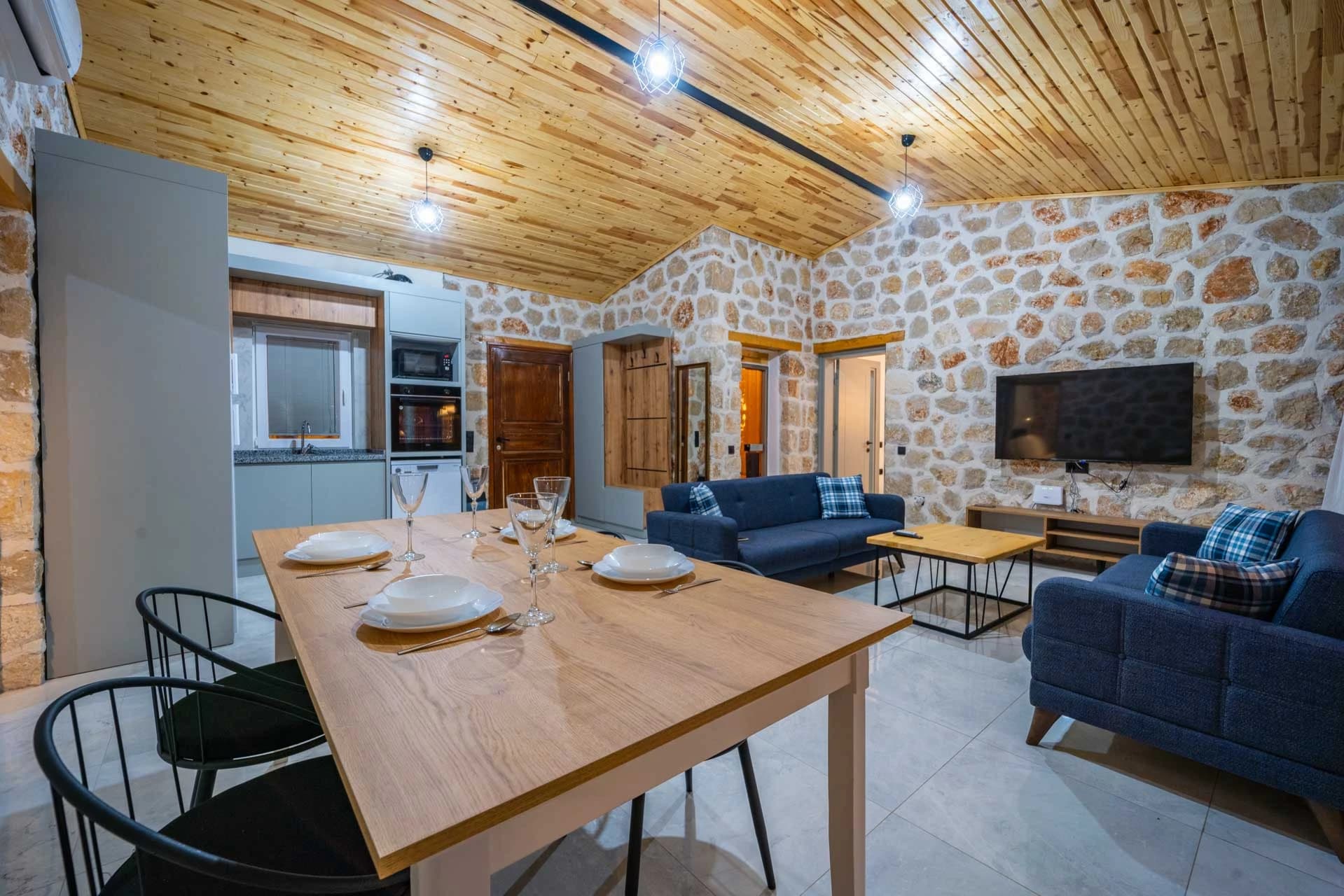 Kalkan Ordu'da Jakuzi, Sauna ve Doğa Manzaralı Özel Havuzlu Villa