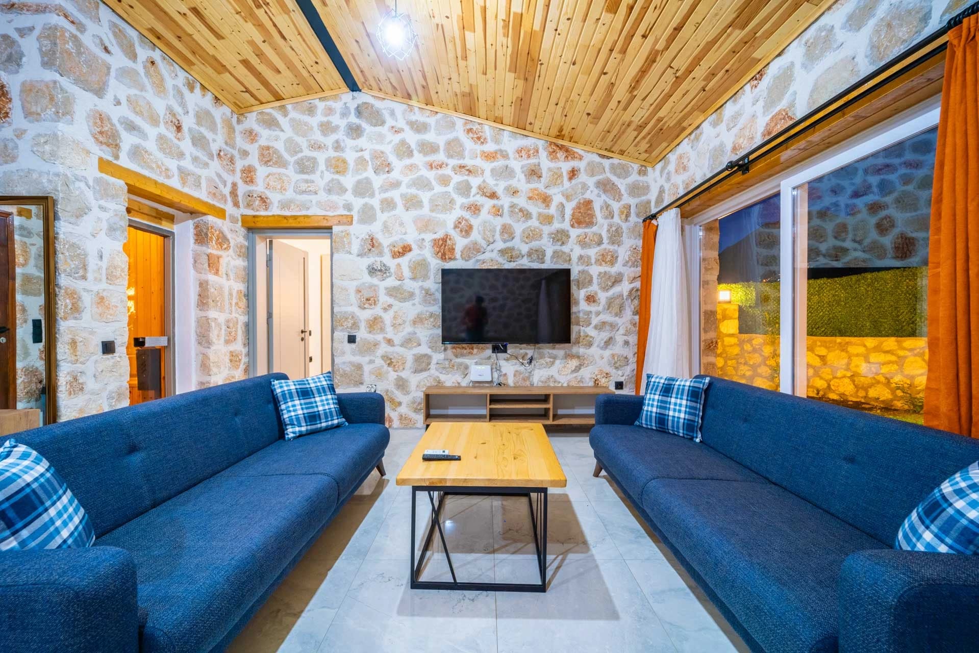 Kalkan Ordu'da Jakuzi, Sauna ve Doğa Manzaralı Özel Havuzlu Villa