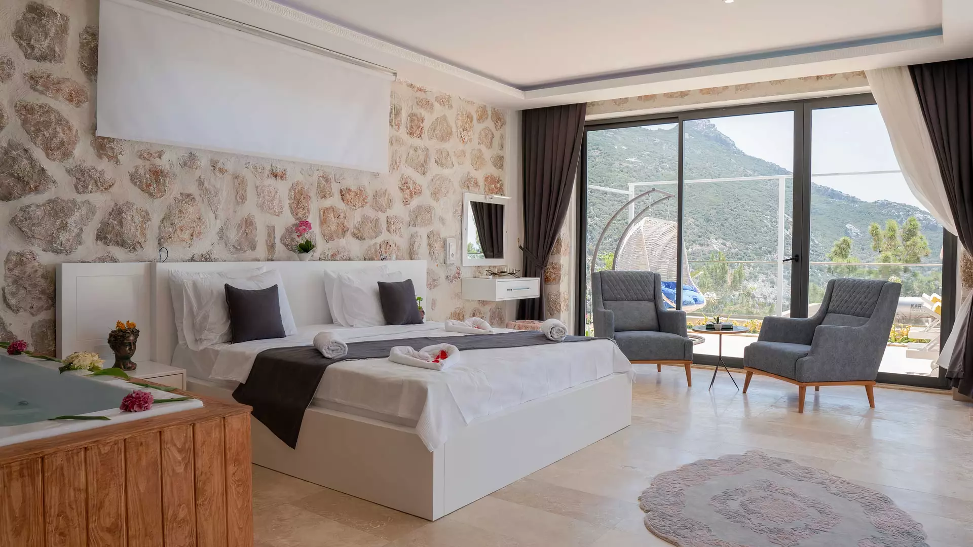 Stone Villa with Jacuzzi & Heated Pool - Year-Round Holiday in Islamlar image 1 of 37