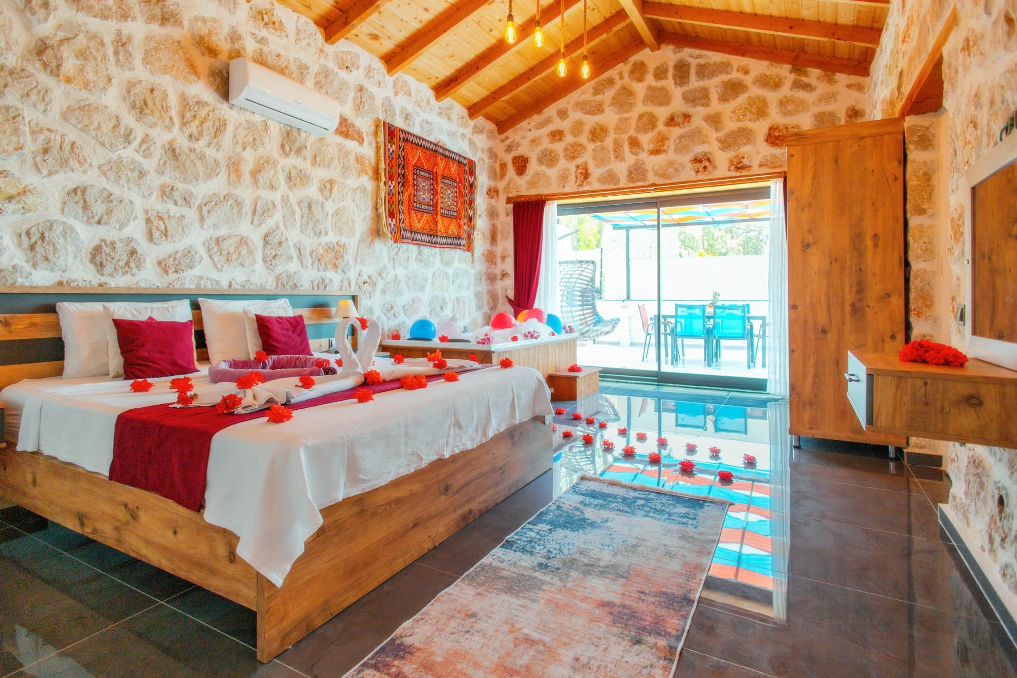 Islamlar Kalkan'da Özel Havuzlu, Jakuzili ve Doğa Manzaralı 2 Yatak Odalı Korunaklı Villa – Copy of IMG 3153